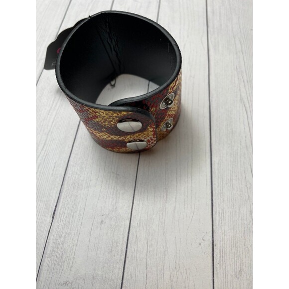 Paparazzi Wide Red Gold Snake Print Leather Snap Bracelet 9 in - Picture 4 of 6